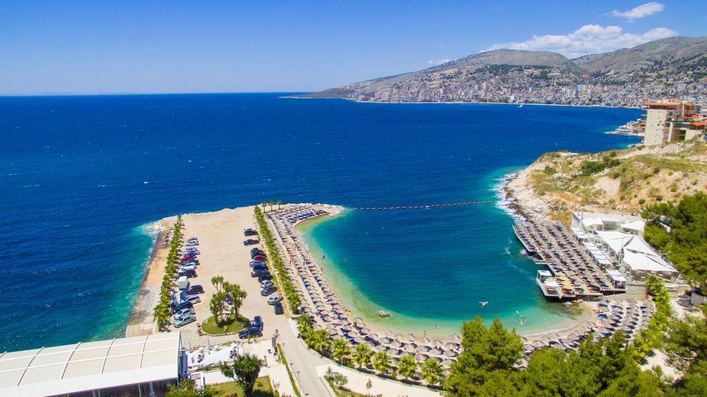 Blue Sea Apartments Sarandë Buitenkant foto