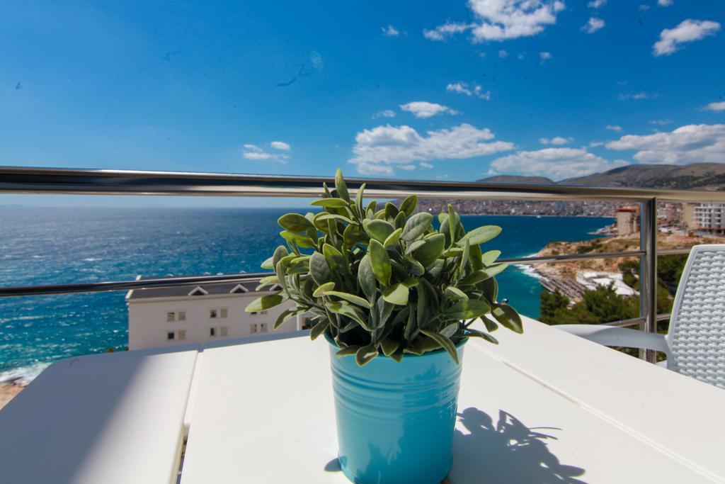 Blue Sea Apartments Sarandë Buitenkant foto