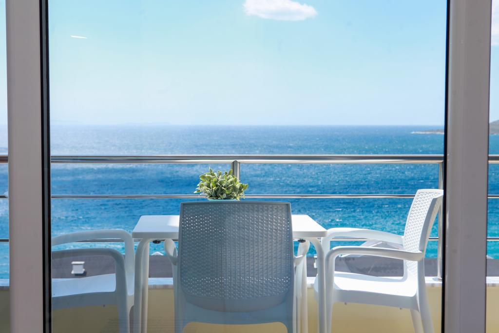Blue Sea Apartments Sarandë Buitenkant foto