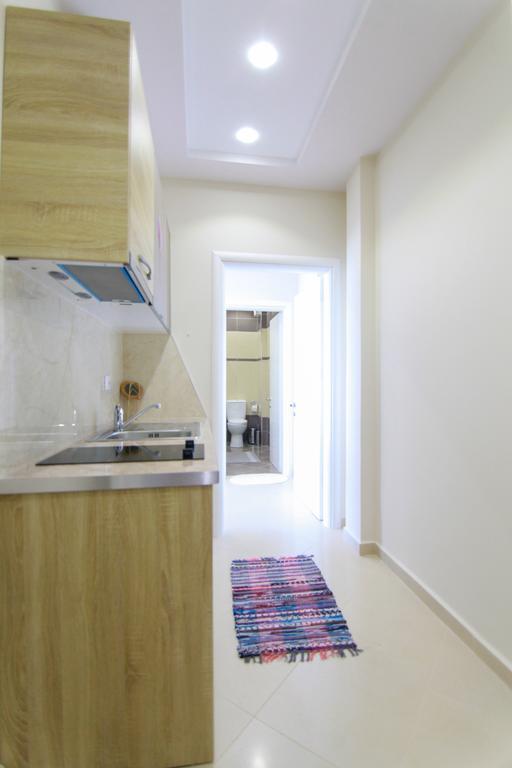 Blue Sea Apartments Sarandë Buitenkant foto